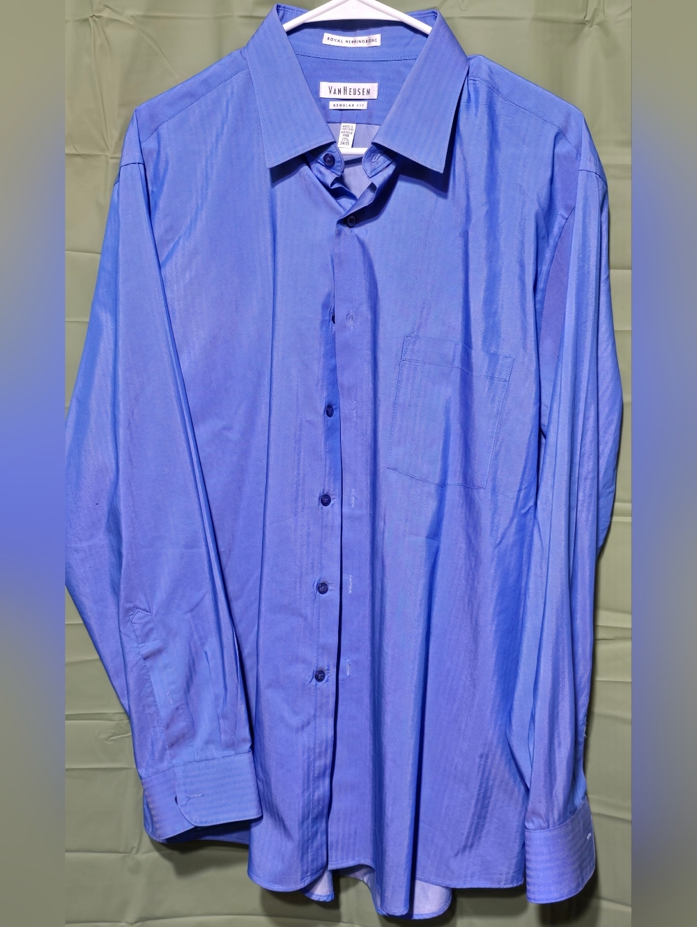 Van Heusen Men's Royal Blue Long-Sleeve Dress Shirt